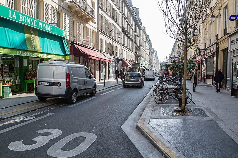 Les Avantages de l'Apprentissage de la Conduite en Milieu Urbain